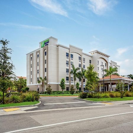 Holiday Inn Express & Suites - Miramar By Ihg Kültér fotó