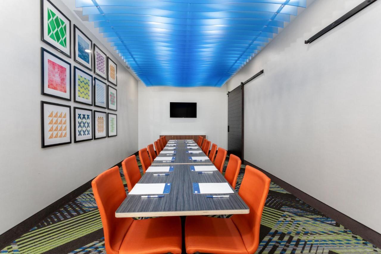 Holiday Inn Express & Suites - Miramar By Ihg Kültér fotó