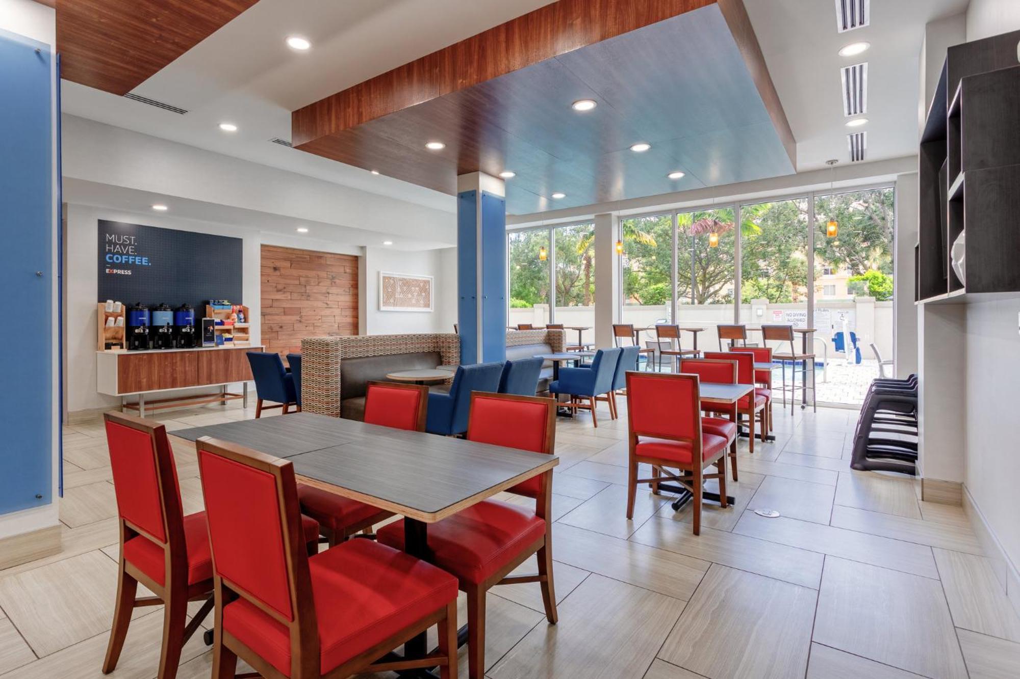 Holiday Inn Express & Suites - Miramar By Ihg Kültér fotó